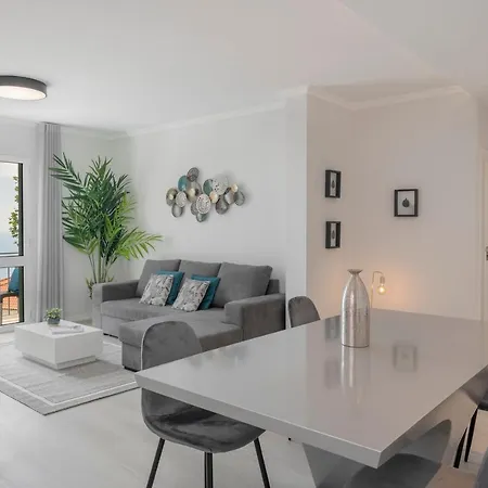 Intelsol By An Island *