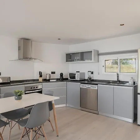 Appartement Intelsol By An Island Calheta (Madeira)